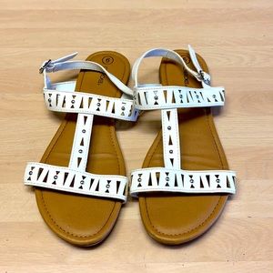 Cherokee Women White/Silver Beaded Sandals Buckled at Ankle